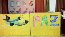 Foto 3 - El Colegio de La Encarnación se moviliza por la paz