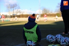 Foto 6 - El Salmantino vence y convence ante el Villa de Simancas en Las Pistas (4-1)