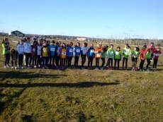 Foto 5 - Sancti Spíritus acoge la final de cross con más de 300 escolares de varias categorías