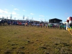 Foto 3 - Sancti Spíritus acoge la final de cross con más de 300 escolares de varias categorías