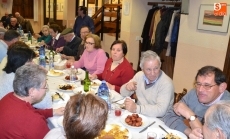 Foto 3 - Los socios del Centro de Mayores festejan San Blas con una merienda