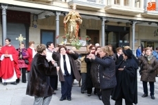 Foto 5 - Las mujeres de Alba de Tormes se suman a la celebración de Santa Águeda 