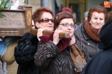 Foto 3 - Las mujeres de Alba de Tormes se suman a la celebración de Santa Águeda 