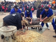 Foto 6 - Bernard Schuster e Iván Helguera se convierten en Matanceros de Honor de Guijuelo