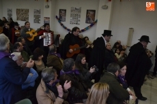 Foto 4 - Isabel Bernardo explica a través de un cuento los deseos carnavaleros del Águeda