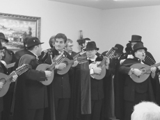 Foto 4 - La Rondalla interviene en el programa de Isabel Gemio en Onda Cero