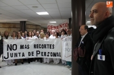 Foto 3 - Los trabajadores de la Sanidad salmantina se concentran para denunciar su situación laboral