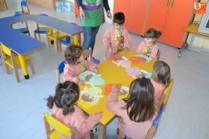 Foto 4 - La Escuela Infantil inicia una semana repleta de actividades carnavaleras