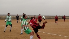 Foto 6 - El F.C Babilafuente vence por tres goles a uno al Arapiles C.F.