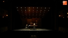 Foto 3 - La música de Raquel Camarinha y del pianista Yoan Hérau llena el Liceo