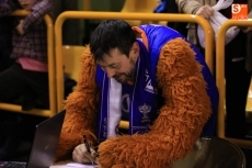 Foto 4 - Avenida cumple antes de 'opositar' a Reina