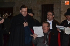 Foto 4 - La Rondalla se acerca a rondar al Obispo