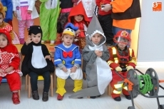 Foto 4 - Gran originalidad en la fiesta de disfraces de la Escuela Infantil