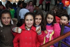 Foto 5 - Los alumnos del Instituto y las escuelas celebran la llegada del Carnaval de la manera más dulce