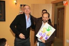 Foto 5 - Solidaridad en torno a la mesa en la cena a favor de la asociación Pyfano