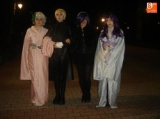 Foto 6 - La Plaza Mayor se llena de bejaranos dispuestos a disfrutar del Carnaval