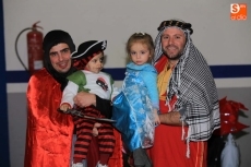 Foto 3 - Colorido, música y buen ambiente en el baile de Carnaval de Villares de la Reina