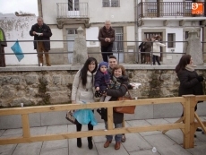 Foto 5 - Veteranía y juventud se dan la mano en la VII Matanza Tradicional de Ledrada