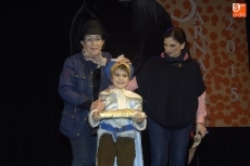 Foto 4 - Los niños llenan de originalidad el Teatro con sus disfraces