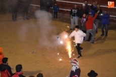 Foto 6 - El Carnaval estrena elementos pirotécnicos gracias a la Charanga A Riure