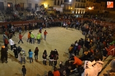Foto 3 - El Carnaval estrena elementos pirotécnicos gracias a la Charanga A Riure