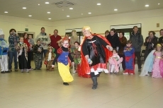 Foto 6 - Los más pequeños protagonizan el Lunes de Carnaval