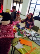 Foto 3 - Los mini quintos despiden los talleres de Carnaval paseando en burro con sus ponchos