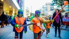 Foto 5 - Más de 200 personas participan en el Desfile del Carnaval de Salesas