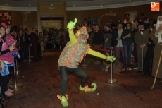 Camaleones, primer puesto en el baile de disfraces para grupos de 4 a 8 participantes | Foto Adrián Martín