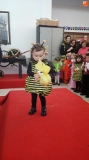 Foto 5 - Personajes de cuentos, mexicanas y abejitas protagonizan el Desfile de Carnaval