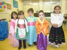 Foto 5 - Carnaval Multicultural en el CEIP José Herrero para descubrir otras culturas del mundo