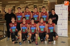 Foto 5 - El C. B Tormes presentó su 'base' en el hipermercado E.Leclerc