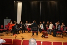 Foto 6 - Iñaki Diéguez contagia su pasión por el acordeón