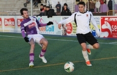 Foto 4 - Sevi, protagonista en lo bueno y en lo malo de la victoria del Ciudad Rodrigo en Peñaranda