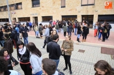 Foto 5 - Estudiantes de la USAL se manifiestan contra la reducción de los grados universitarios