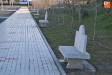 Foto 3 - Arrancan las obras en La Muge, cuya subida estrena bancos