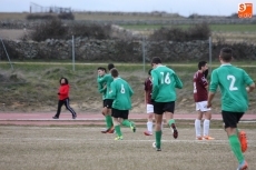 Foto 4 - El CDF Vitigudino se coloca segundo en la clasificación provisional tras vencer por 5-2 al CD...