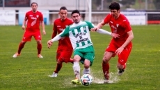 El Guijuelo confirma su mal momento ante el Somozas con una nueva derrota (2-0)