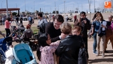 Foto 6 - Centenares de familias disfrutan del nuevo parque junto al puente Sánchez Fabrés 