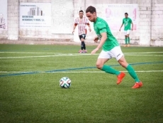 Foto 6 - El Guijuelo merece mejor suerte en el Municipal ante el Logroñés (1-1)