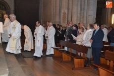 Foto 6 - Los sacerdotes de toda la Di&oacute;cesis se re&uacute;nen en la Misa Crismal