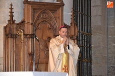 Foto 4 - Los sacerdotes de toda la Di&oacute;cesis se re&uacute;nen en la Misa Crismal