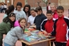 Foto 2 - Las Esclavas celebra el Día del Libro con un mercadillo, lectura de textos y escritura