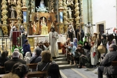 Foto 4 - Cateja Teatro ensaya la representación de La Pasión en la iglesia de Mogarraz