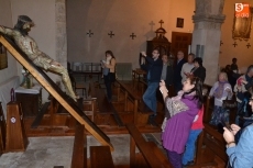 Foto 3 - Crece el número de fieles asistentes al besapiés del Cristo del Silencio