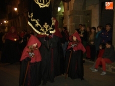 Foto 5 - Recogimiento y devoción en la Procesión de El Silencio