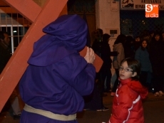 Foto 3 - Y la noche envuelve la Penitencia nazarena en Peñaranda