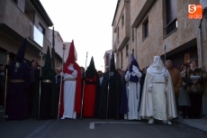 Foto 5 - El Vía Crucis anuncia el amanecer del último día