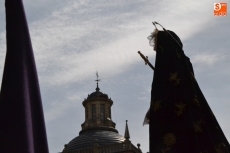 Foto 4 - Gran respeto en el encuentro de Jesús Nazareno y La Dolorosa
