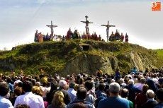 Foto 4 - Serradilla del Arroyo recrea la Pasión de Cristo con plena devoción